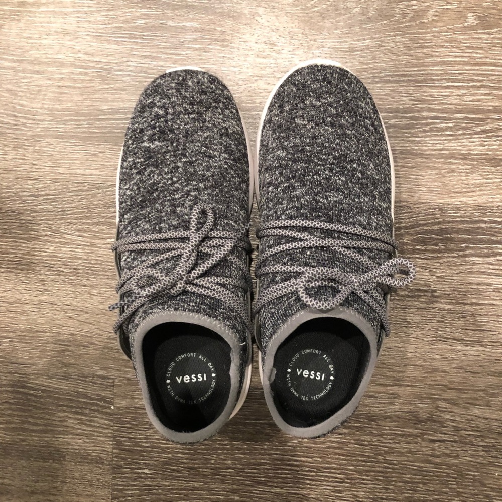 Gray Vessi sneakers- size 7